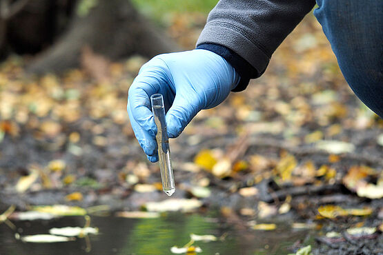 WESSLING analyse l’eau souterraine et contribue ainsi à la bonne qualité de l’eau potable.