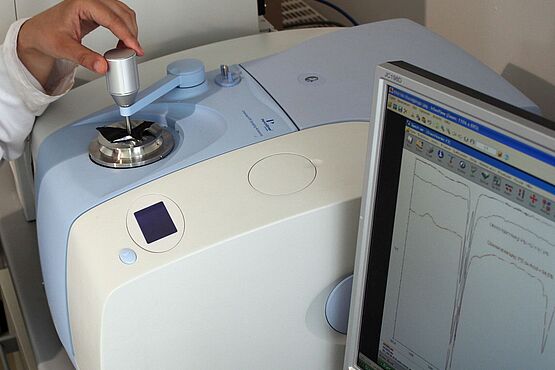 Identification of foreign bodies in food through laboratory analysis 